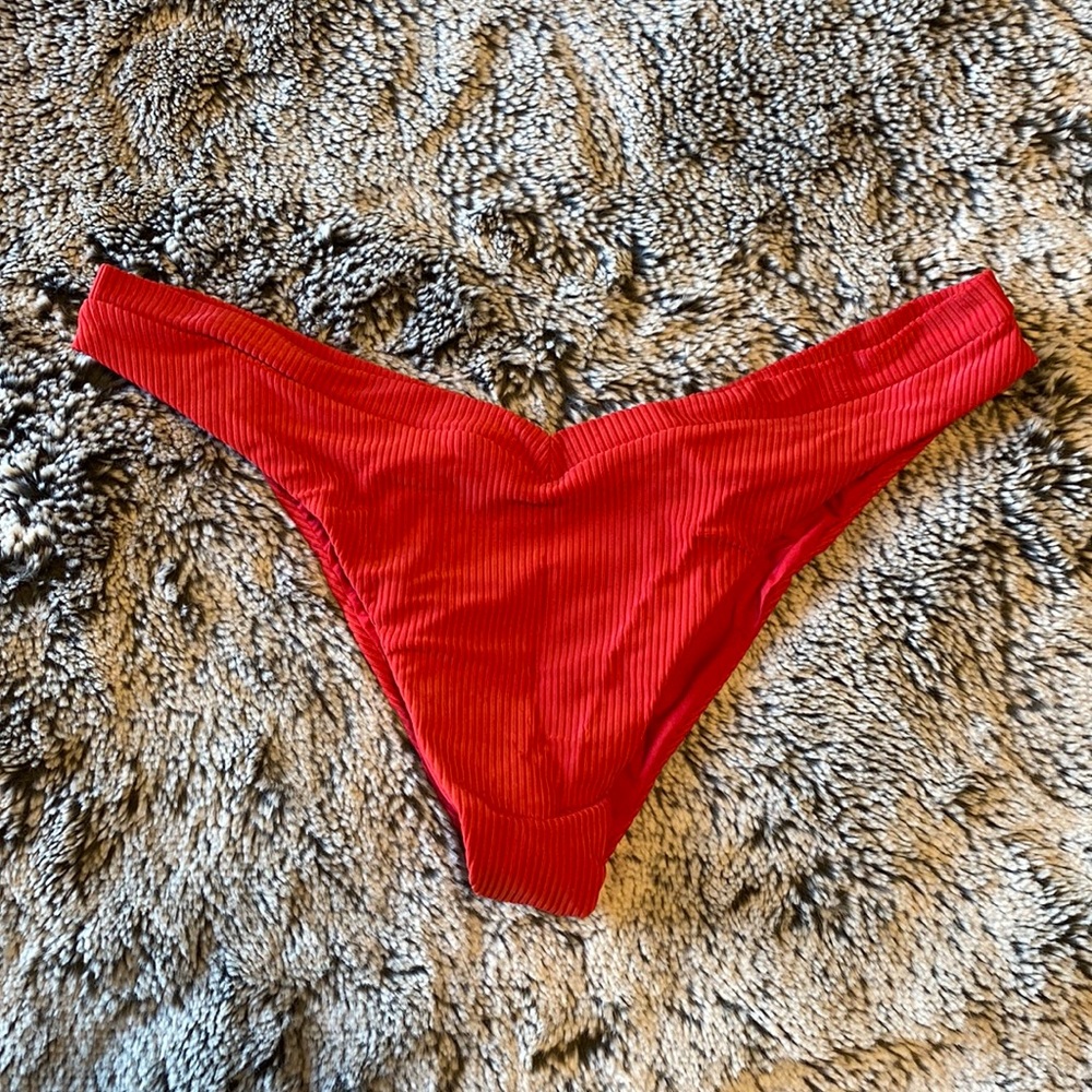 Frankie’s Ribbed Bikini Bottoms - Size Large